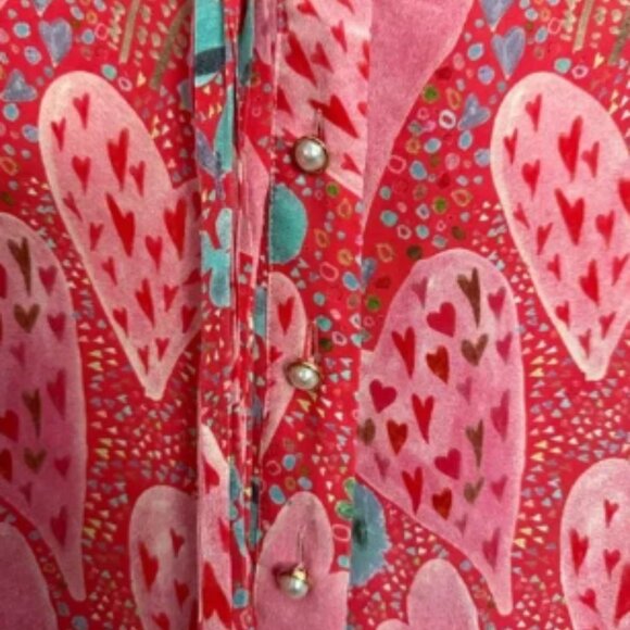 Beautiful Heart Print 100% silk button down shirt - Picture 2 of 7